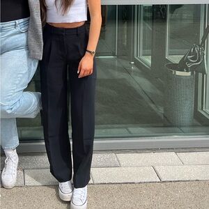 Aritzia Wilfred effortless pants